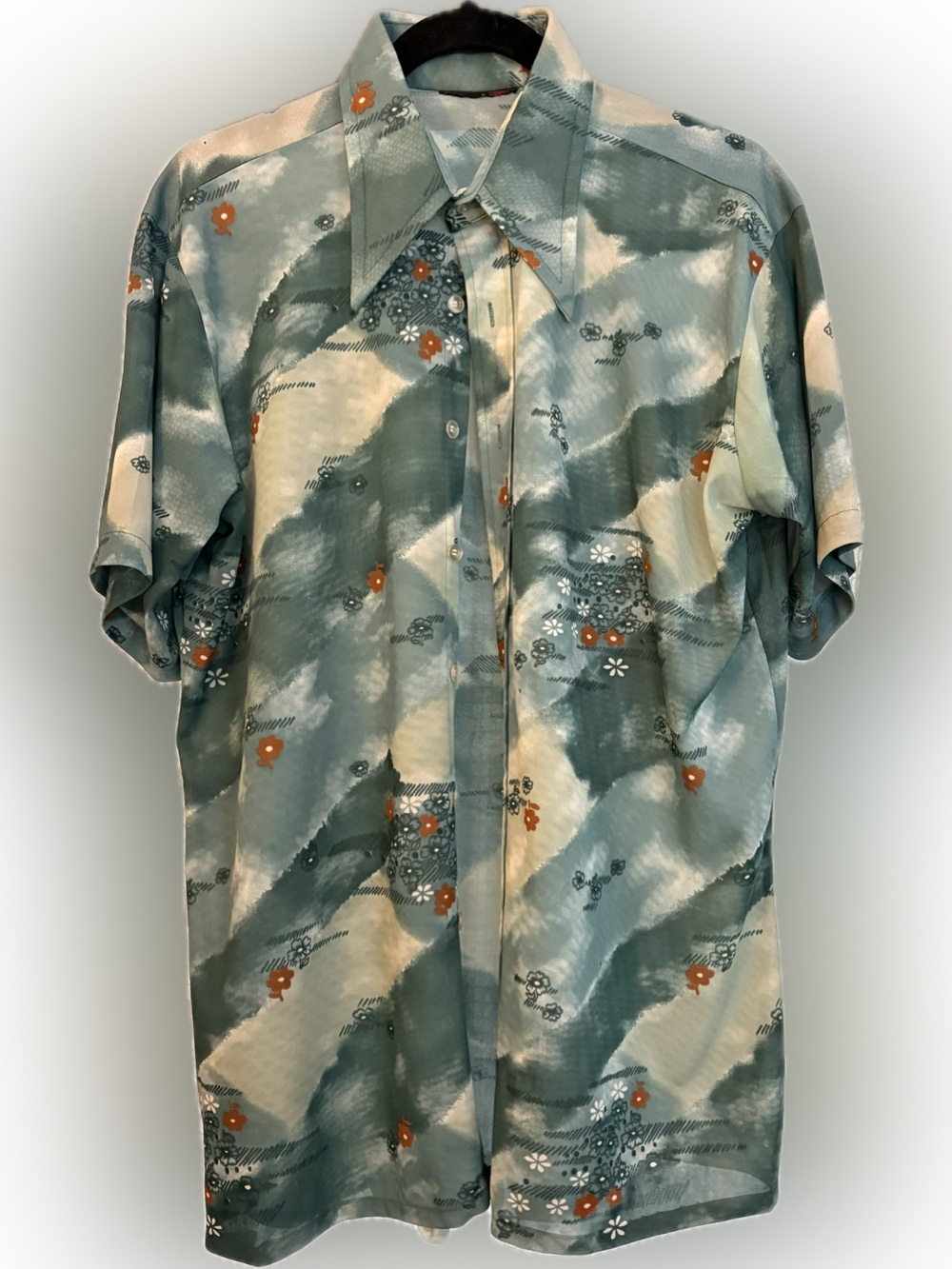 70’s Vintage Short-Sleeve Button-up Shirt - Green Floral